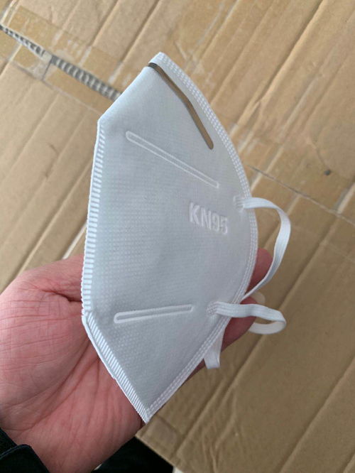 一次性民用口罩 從醫(yī)用防護到零售市場的普及之路